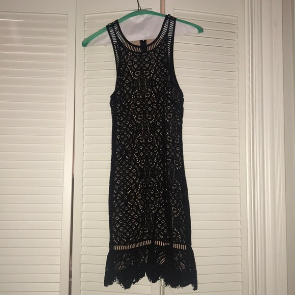 lovers and friends dress - Picture 3 of 8